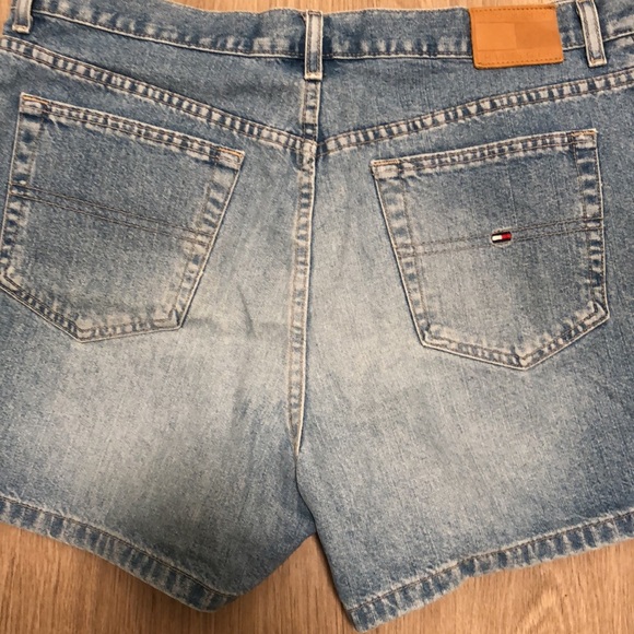 Tommy Hilfiger 4.5” Boyfriend Shorts Size 16 - Picture 13 of 15